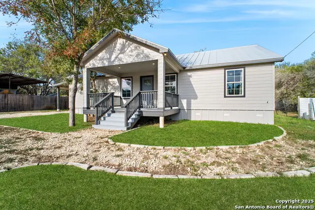 125 Broken Spur Drive, Bandera, TX 78003 - Image #2