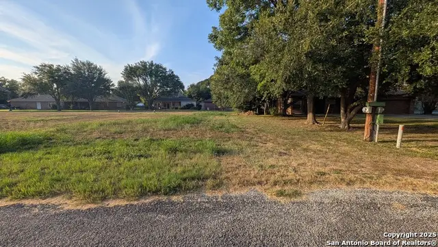 138 Fairwind Ln, McQueeney, TX 78123 - Image #1