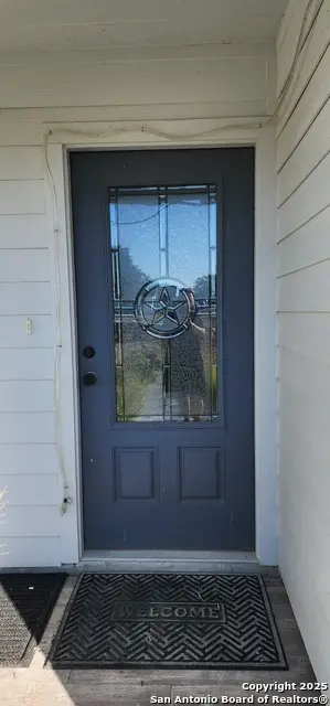 100 Lakeview Trace, Three Rivers, TX 78071 - Image #1