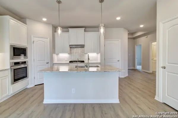 1824 Heritage Maples, New Braunfels, TX 78132