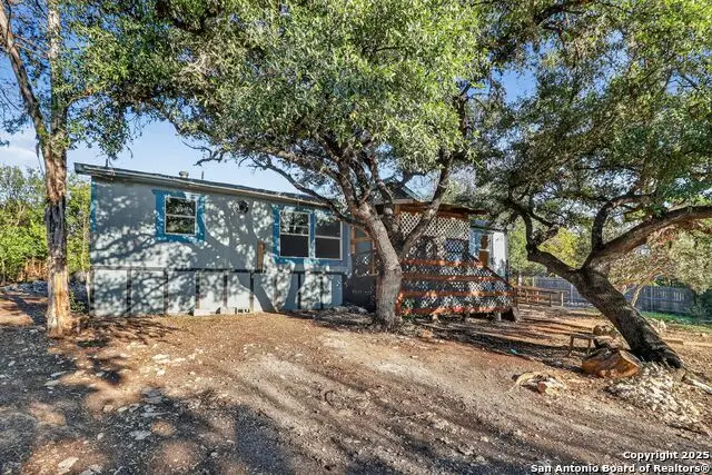 833 High Dr, Spring Branch, TX 78070 - Image #1