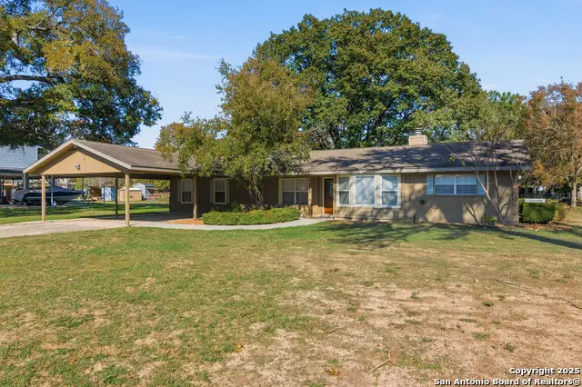 163 Lakeside Dr., Seguin, TX 78155 - #2