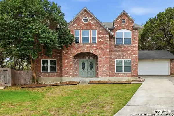 16415 Hillview Pass Dr, San Antonio, TX 78247