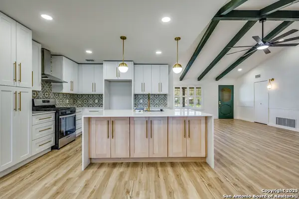 10019 Astronaut Dr, San Antonio, TX 78217