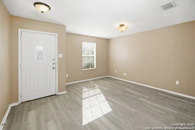 5843 Providence Oak, San Antonio, TX 78249 - Image #2