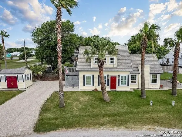 112 Wedig, Port LaVaca, TX 77979