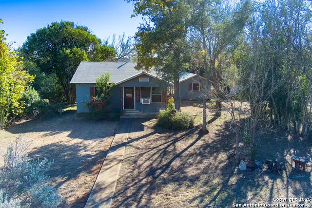 805 Evergreen, Comfort, TX 78013 - Image #1