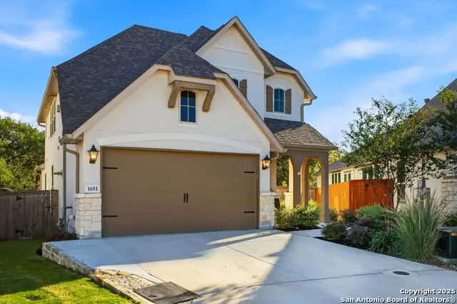 1651 Gruene Grass, New Braunfels, TX 78130 - Image #2