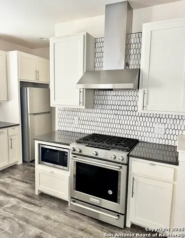 1145 N Academy # 2, New Braunfels, TX 78130 - Image #3