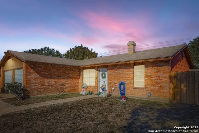 9411 Cliff Way, San Antonio, TX 78250 - Image #1