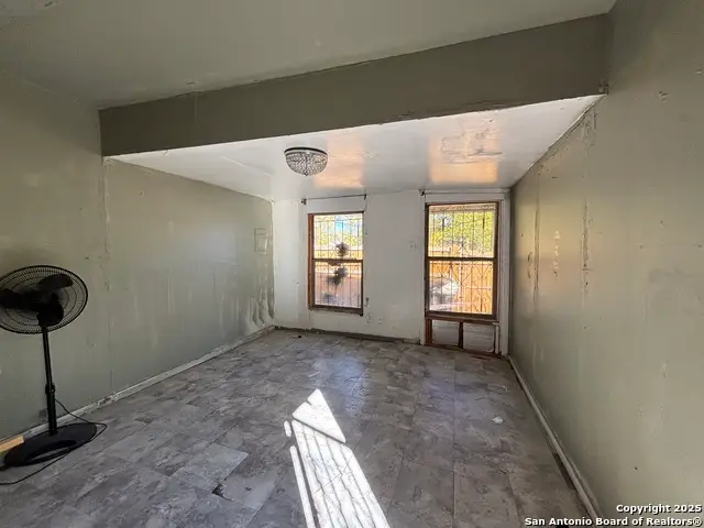 1708 Montezuma, San Antonio, TX 78207 - Image #2