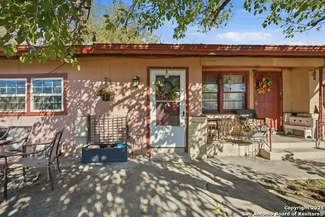 235 Meadow, New Braunfels, TX 78130 - Image #3