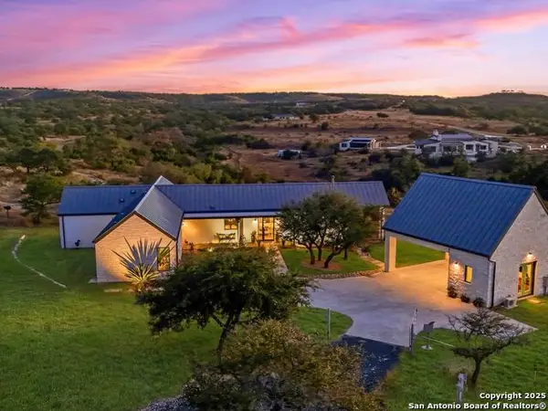 577 Cattle Creek Rd, Johnson City, TX 78636