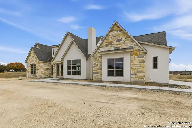 232 Spring Creek, Bandera, TX 78003 - Image #1