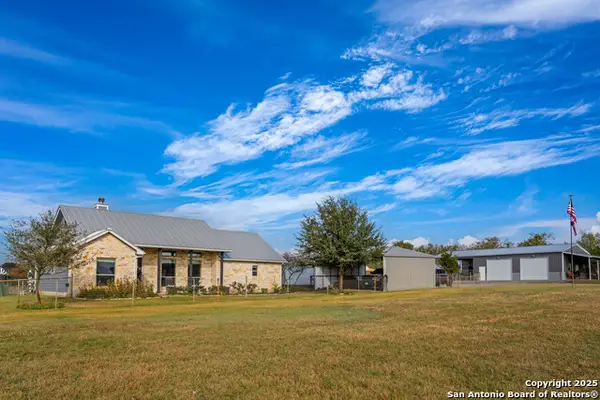 3585 Pittman, St Hedwig, TX 78152