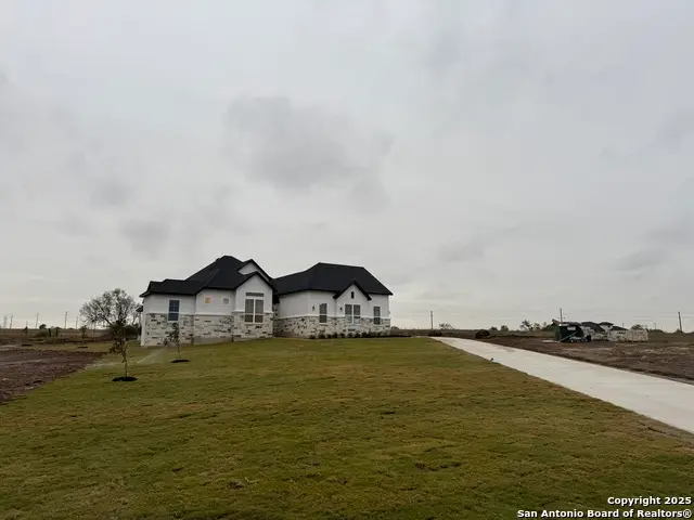 525 Lago Landing, San Antonio, TX 78263 - Image #1