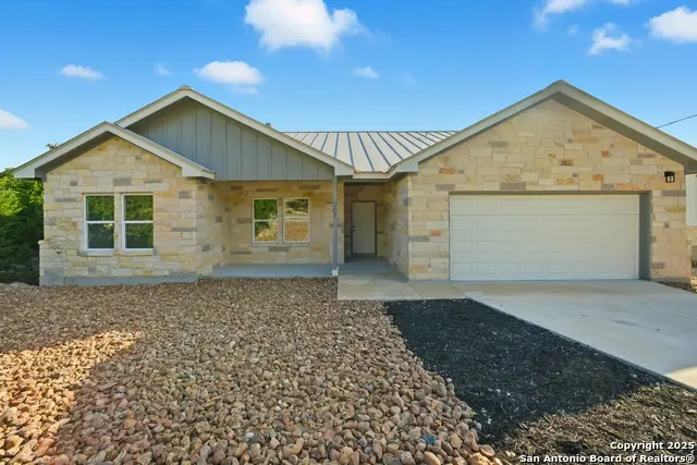 207 Deer Oaks, Lakehills, TX 78063 - Image #1