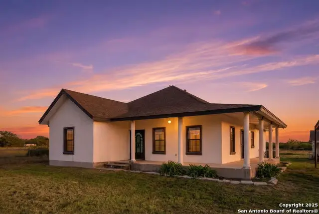 113 Private Road 6744, Natalia, TX 78059 - Image #1