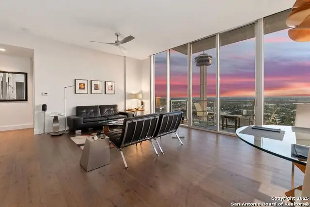 610 E Market #2905, San Antonio, TX 78205 - #2