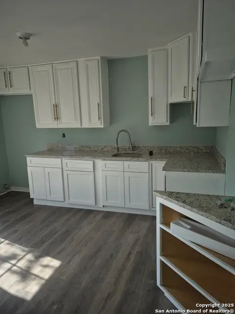 1614 Hermine, San Antonio, TX 78201 - Image #2