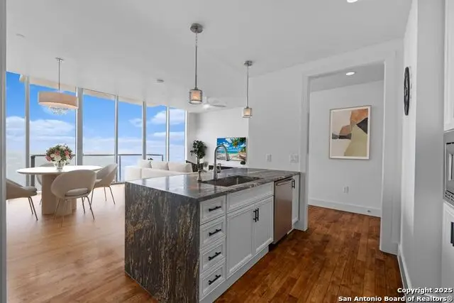 610 E Market #UNIT 3110, San Antonio, TX 78205 - #3