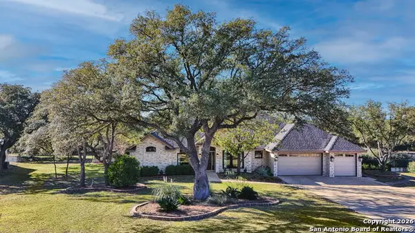 8240 Pimlico Ln, Boerne, TX 78015