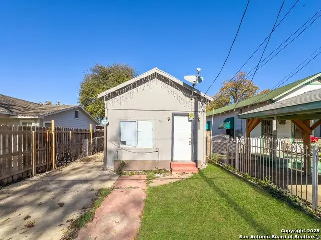 261 Pendleton Ave, San Antonio, TX 78204 - Image #2