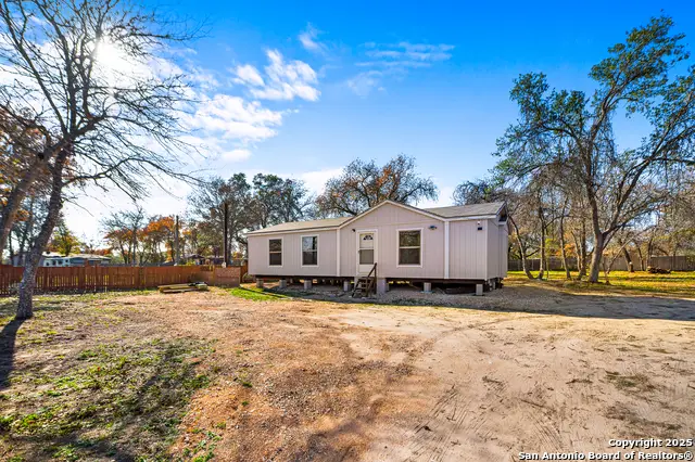 23307 Hickory Shadow, Elmendorf, TX 78112 - Image #2