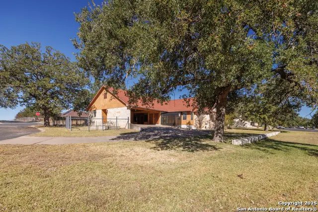 1200 Doe Run, Fredericksburg, TX 78624 - Image #2