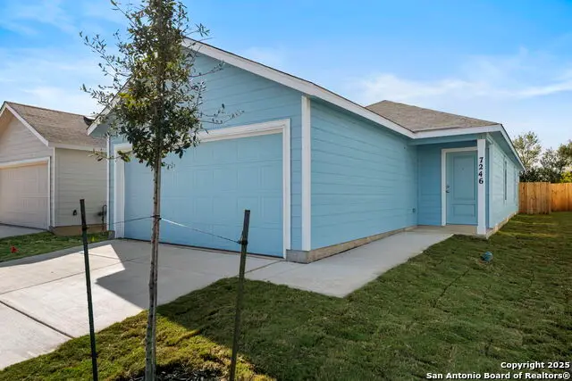 7246 Brownleaf Dr, San Antonio, TX 78227 - Image #1