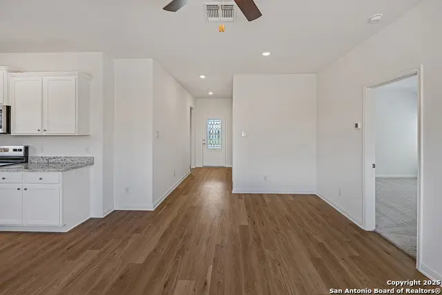 16044 Imes Way, Lytle, TX 78052 - #3