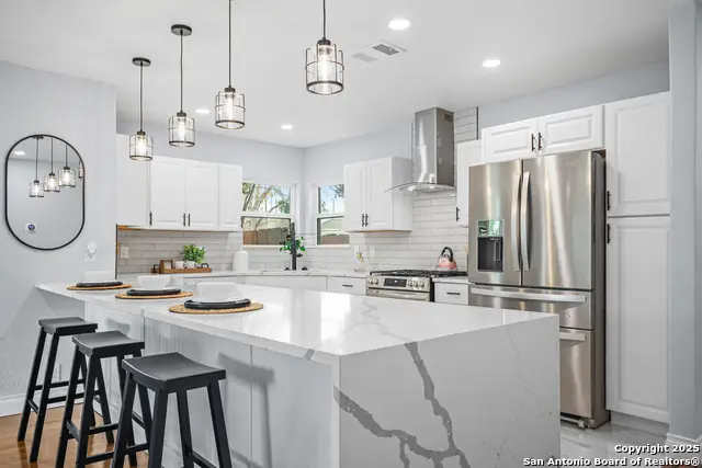 1555 W Lullwood, San Antonio, TX 78201 - Image #1