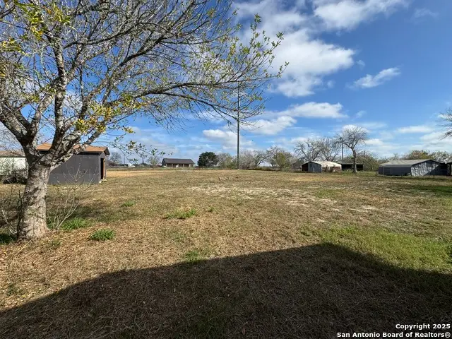 100 County Road 128, Floresville, TX 78114 - Image #2