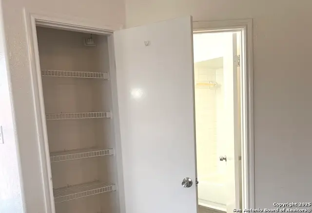 8006 Avellano, San Antonio, TX 78250 - Image #2