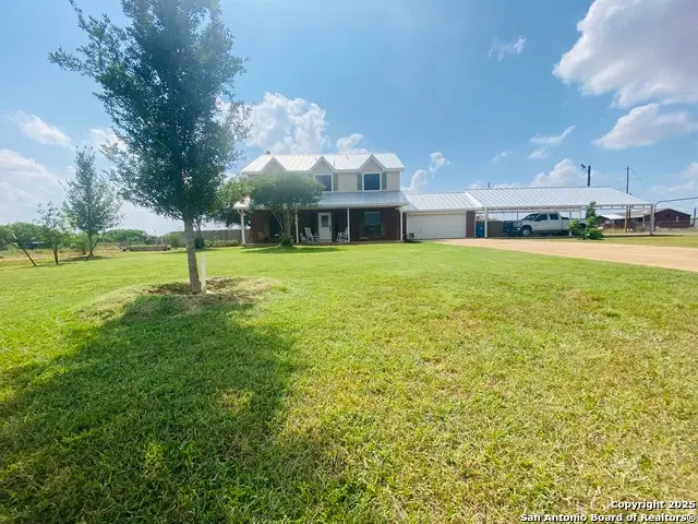 606 S Phelps, Dilley, TX 78017 - Image #2