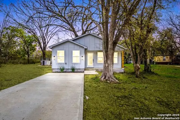 243 Meadow Lake Dr Lot 109, Seguin, TX 78155