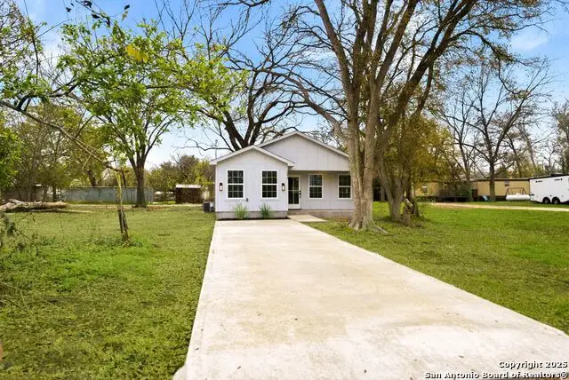 243 Meadow Lake Dr Lot 109, Seguin, TX 78155 - Image #2