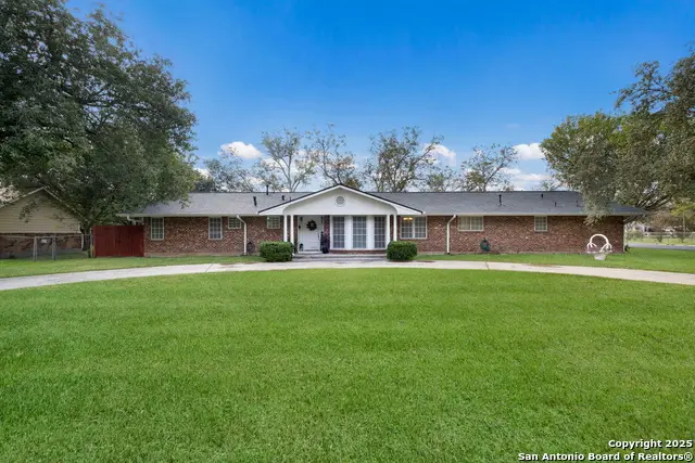 1109 27th, Hondo, TX 78861 - Image #1