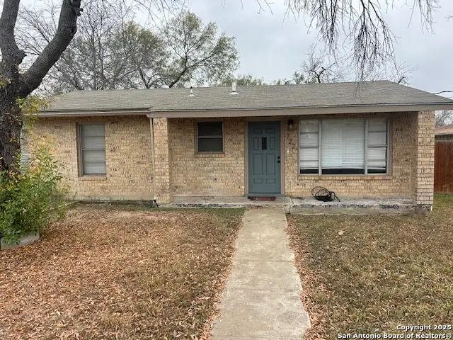 727 Fort Clark, Uvalde, TX 78801 - Image #1
