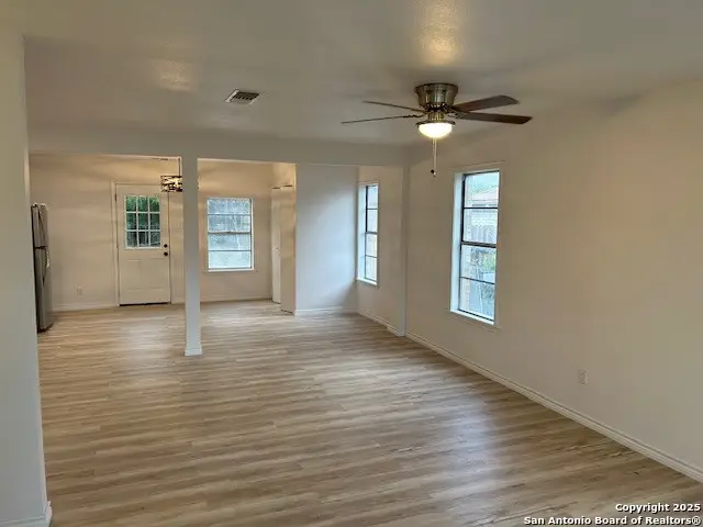 727 Fort Clark, Uvalde, TX 78801 - Image #3