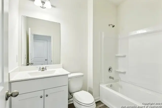 819 Dark Lark, Adkins, TX 78101 - Image #2