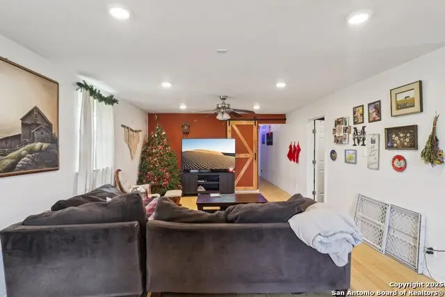 215 & 213 Coughran, Pleasanton, TX 78064 - Image #3