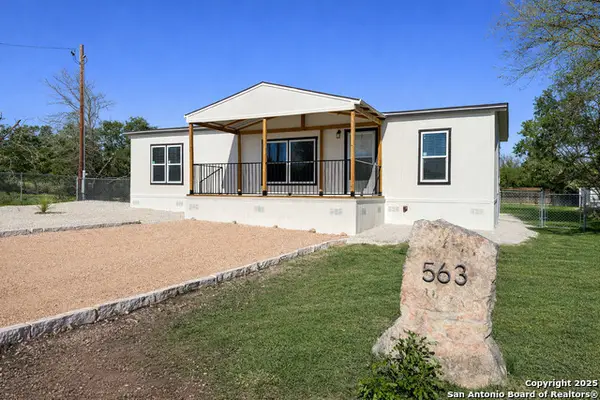 563 Oak Trail, Canyon Lake, TX 78133