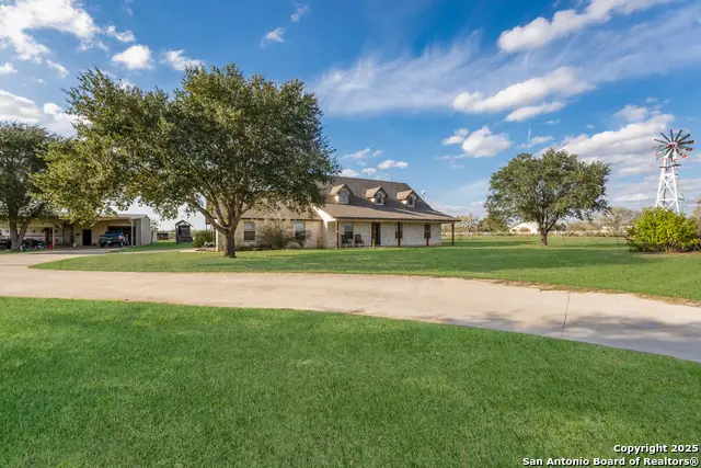 800 County Road 125, Elmendorf, TX 78112 - Image #2