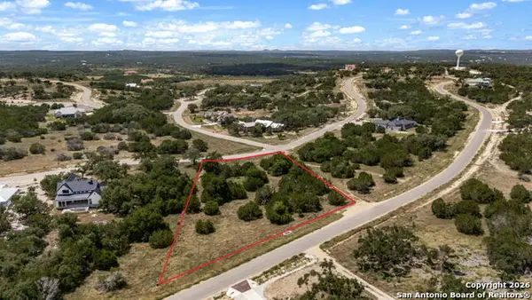 1746 Paradise Pkwy, Canyon Lake, TX 78133