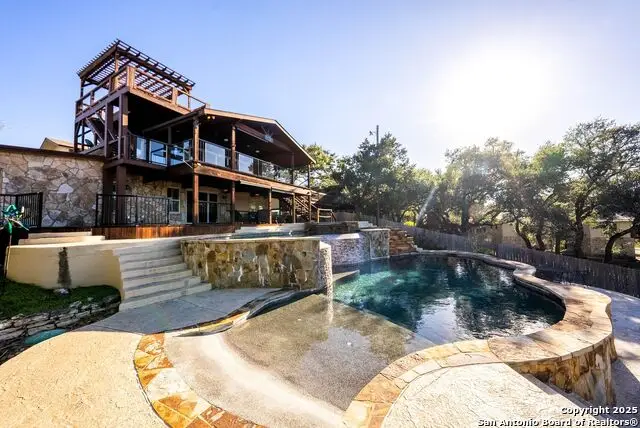 435 Carpenter Dr, Canyon Lake, TX 78133 - Image #3