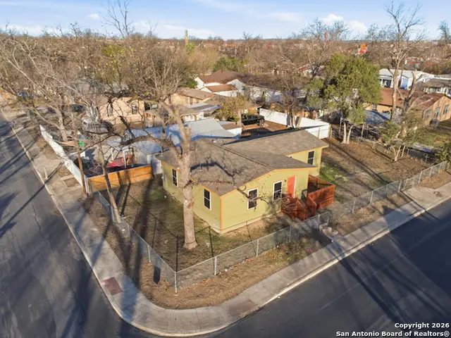 215 SW 30th, San Antonio, TX 78237 - Image #2