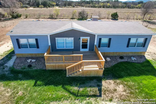 130 River Valley, Rio Frio, TX 78879 - Image #3