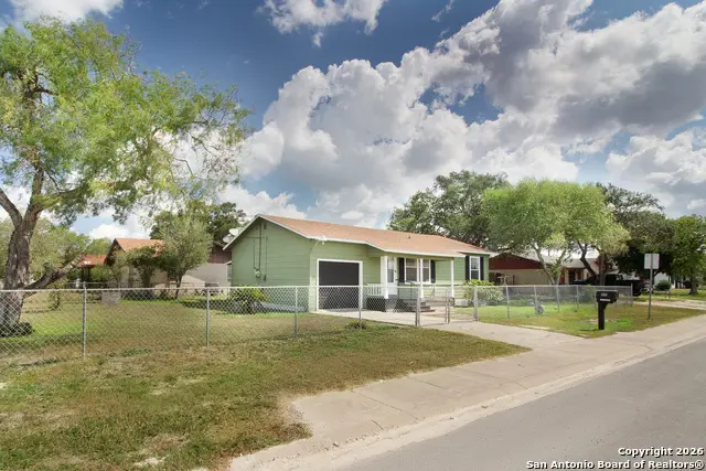 801 E 5th, Sinton, TX 78387 - Image #3