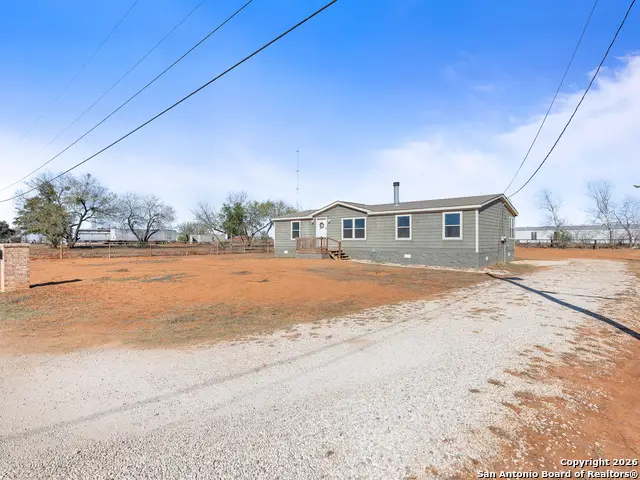 119 Porter Ave., Pearsall, TX 78061 - Image #2